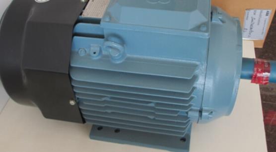 单相电机能否不用电容启动？