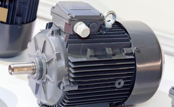 单相电机正反转声音不一样（单相电机故障排除及解决方法）